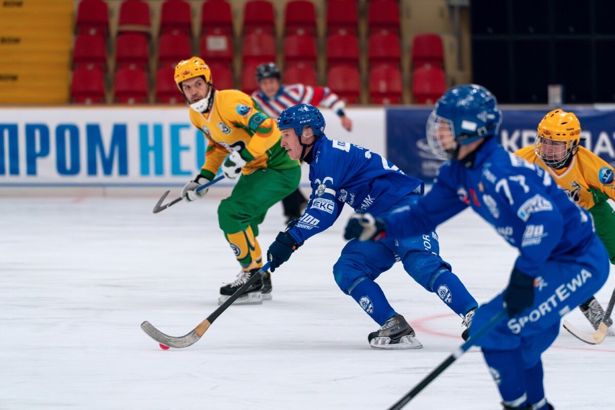 11 марта. Москва. ЛСК "Крылатское". "Динамо" - "Водник".