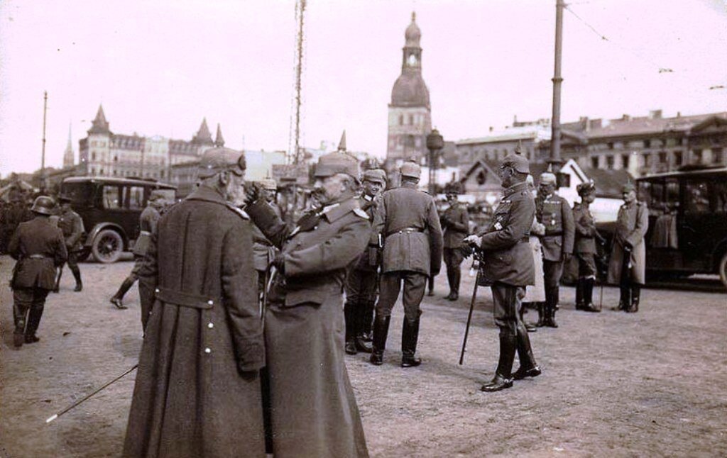 Немецкие войска в Риге 