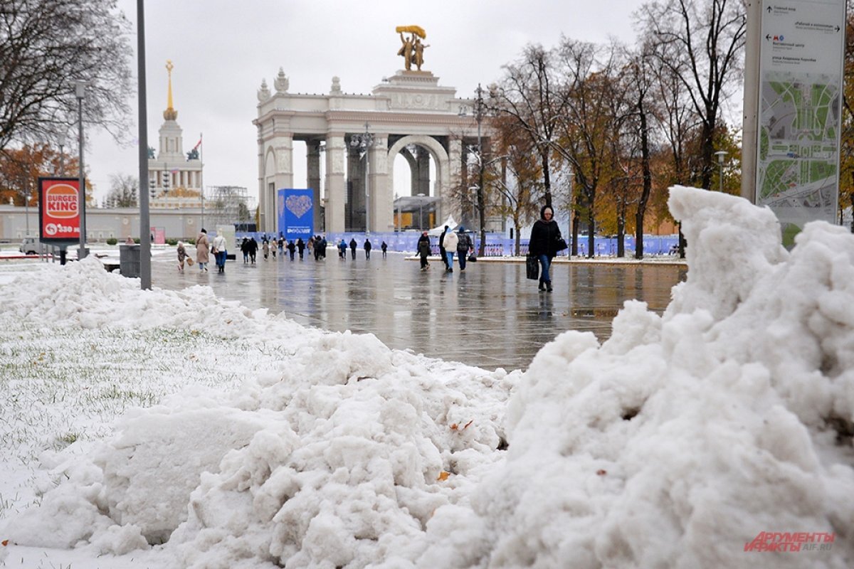 когда снег в москве растает