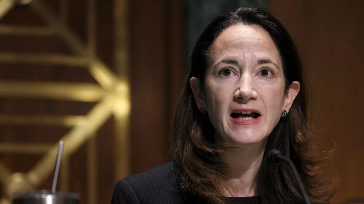 Глава Национальной разведки США Аврил Хейнс обеспокоена тем, что у России нет проблем со снарядами. Фото: nationalreview.com