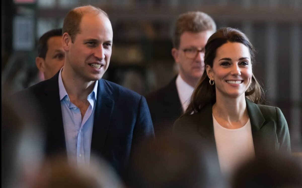 Скриншот из видео YouTube-канала blushsupreme 