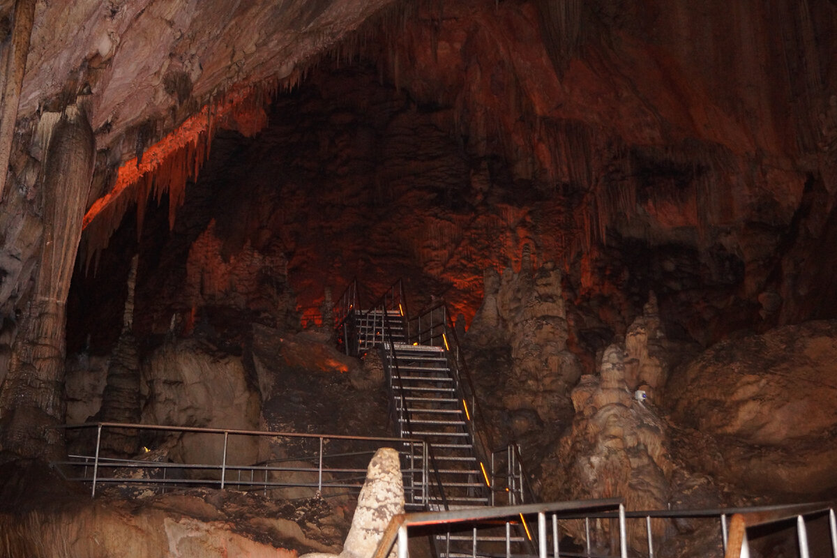 Пещера Дим Алания