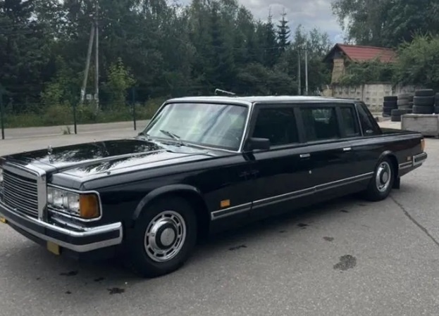 В России продают ЗИЛ 4105 Бориса Ельцина. Сколько он стоит?