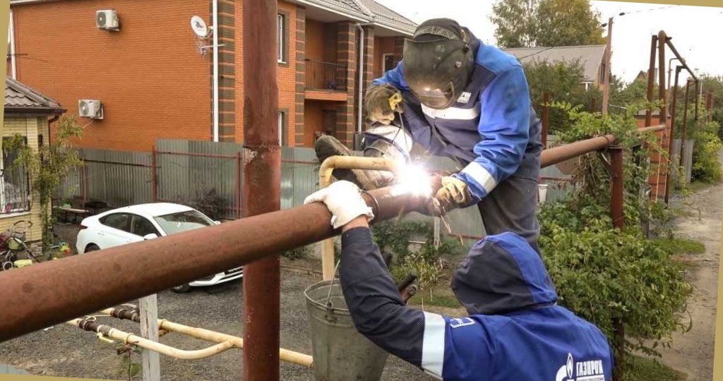 Газовщики вконец оборзели, "повесили" долг 50.000. Помогла только жалоба Владимиру Владимировичу, сняли задолженность