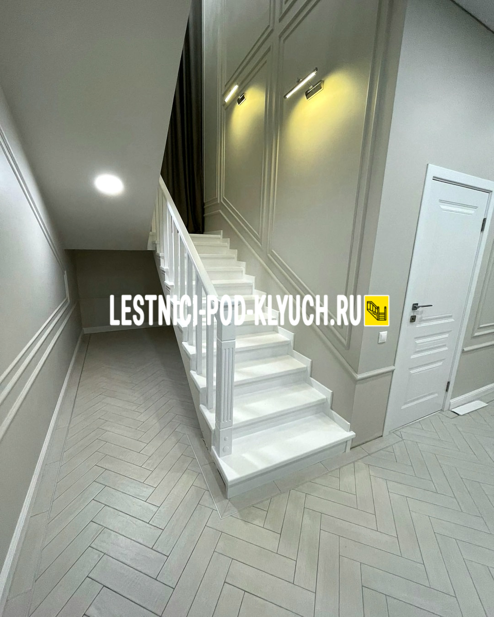 Принимаем звонки: пн-вс с 8:00 до 21:00 (+7 499 490-72-90). Электронная почта: info@lestnici-pod-klyuch.ru 