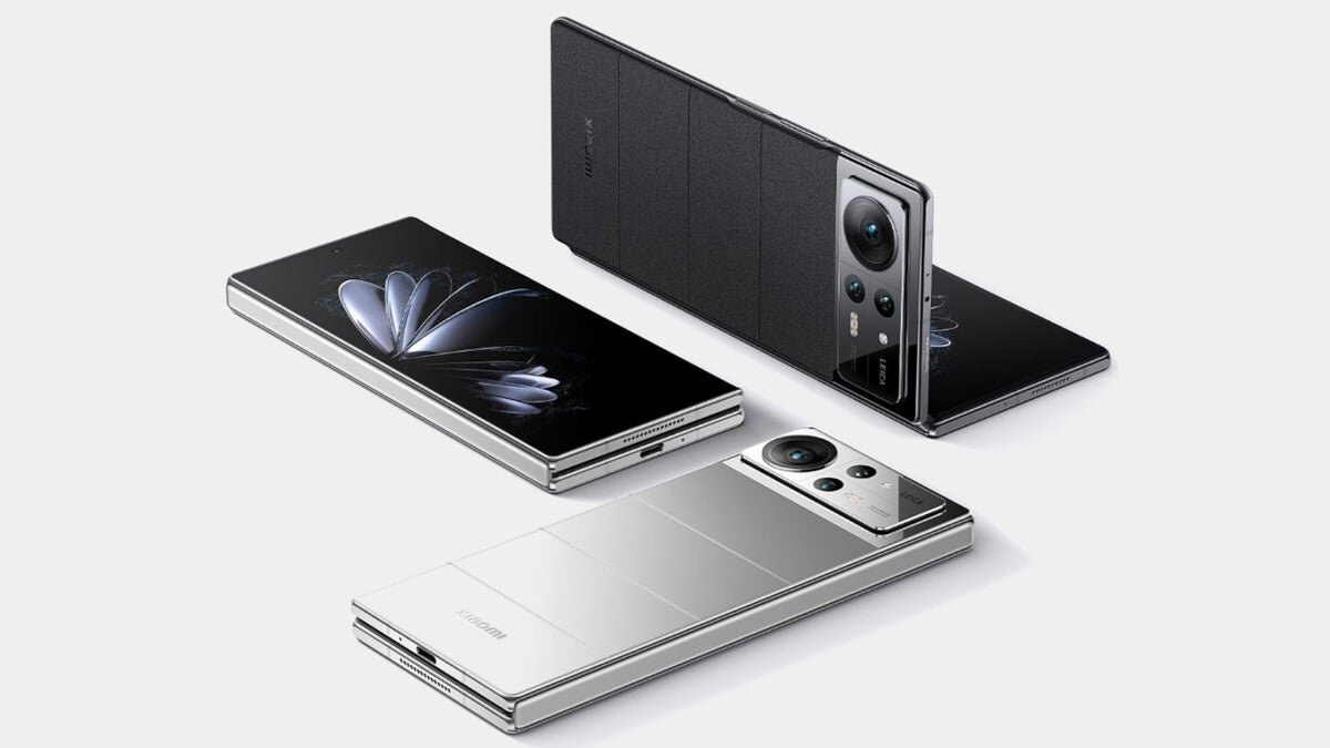 Xiaomi MIX Fold 4 приписывают и двухстороннюю спутниковую связь, и 1 ТБ  памяти, и защиту от воды, и 100-ваттную зарядку | iXBT.com | Дзен