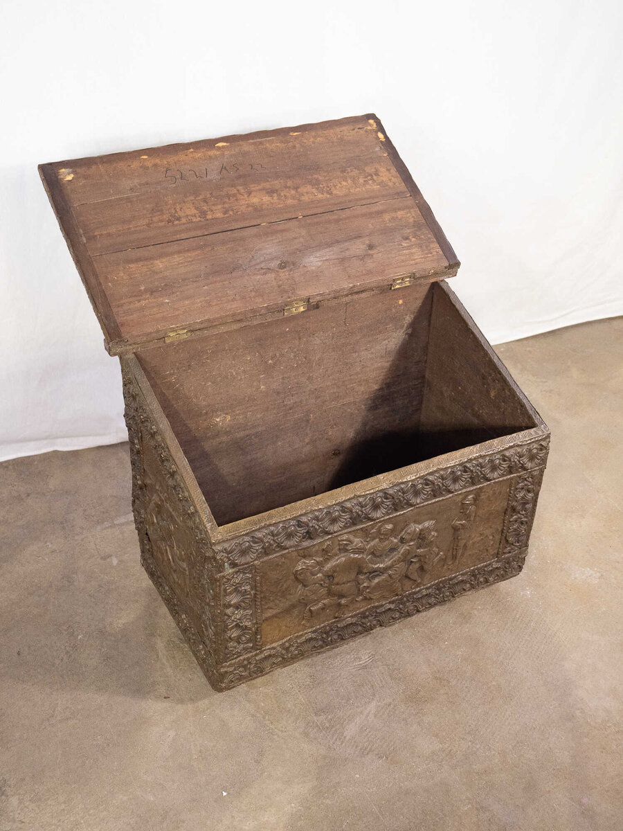 Как мы реставрируем старинную мебель и превращаем хорошее состояние в ...