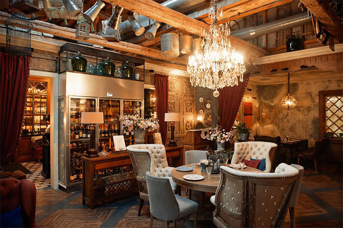    Интерьер ресторана "ОнегинДача" //Фото предоставлено компанией "Хорошие рестораны"