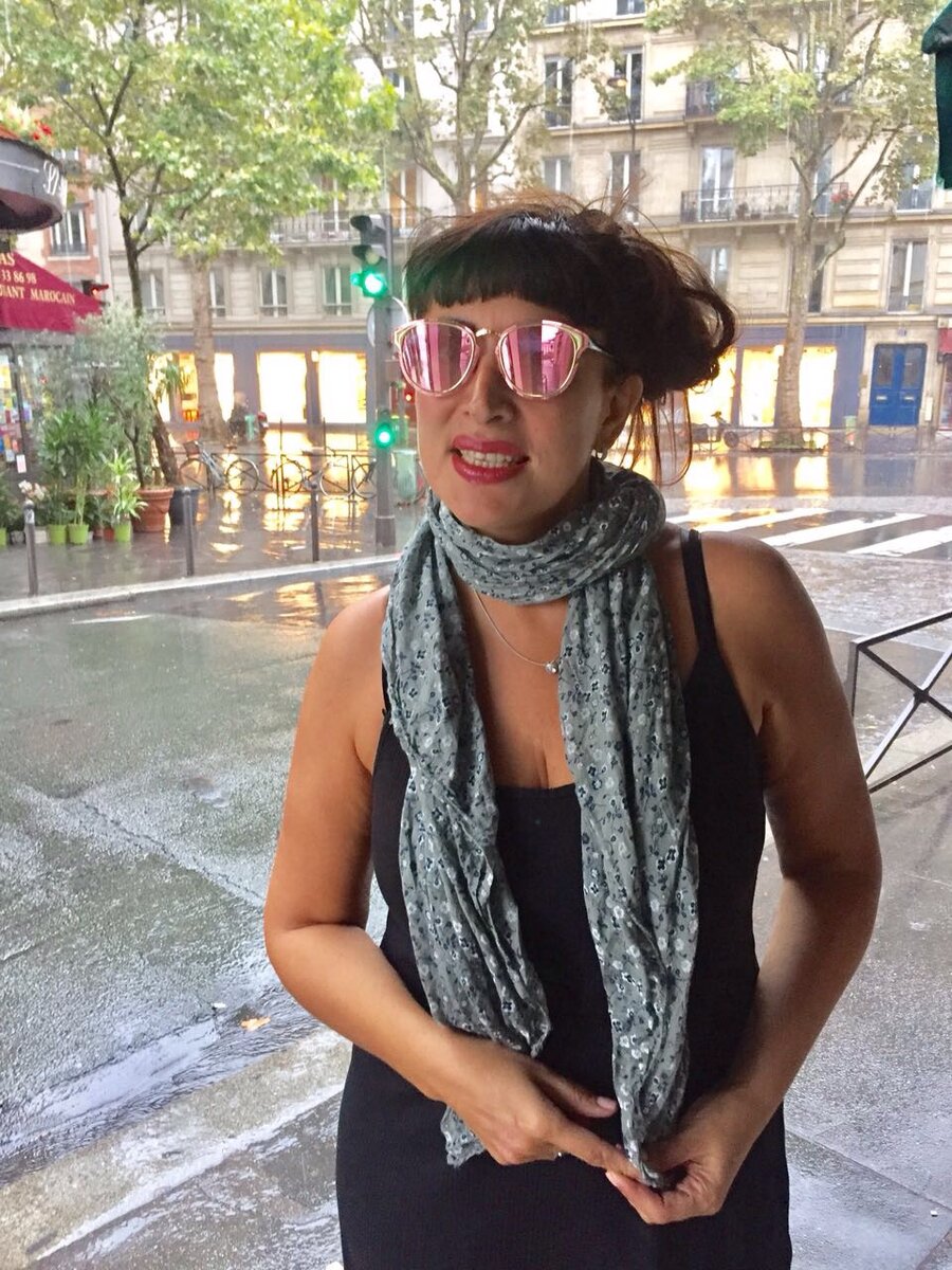 Дождь не в состоянии прервать моих рассказов.