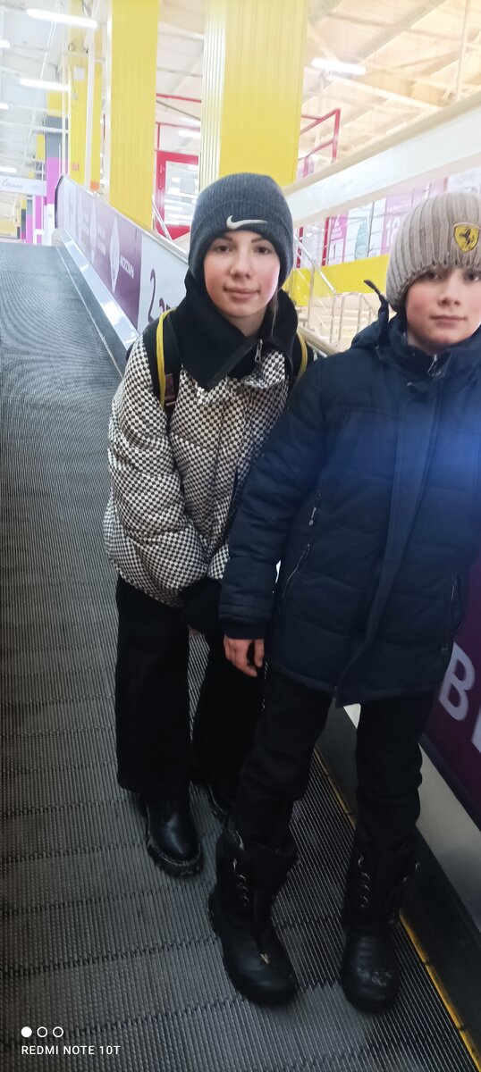 Неразлучники)))