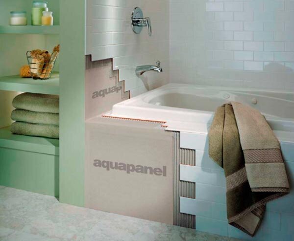 Помимо влагоустойчивости и паронепроницаемости, материал отлично защищает от шума, не горюч и не подвержен образованию грибка и плесени, устойчив к химическому воздействию.