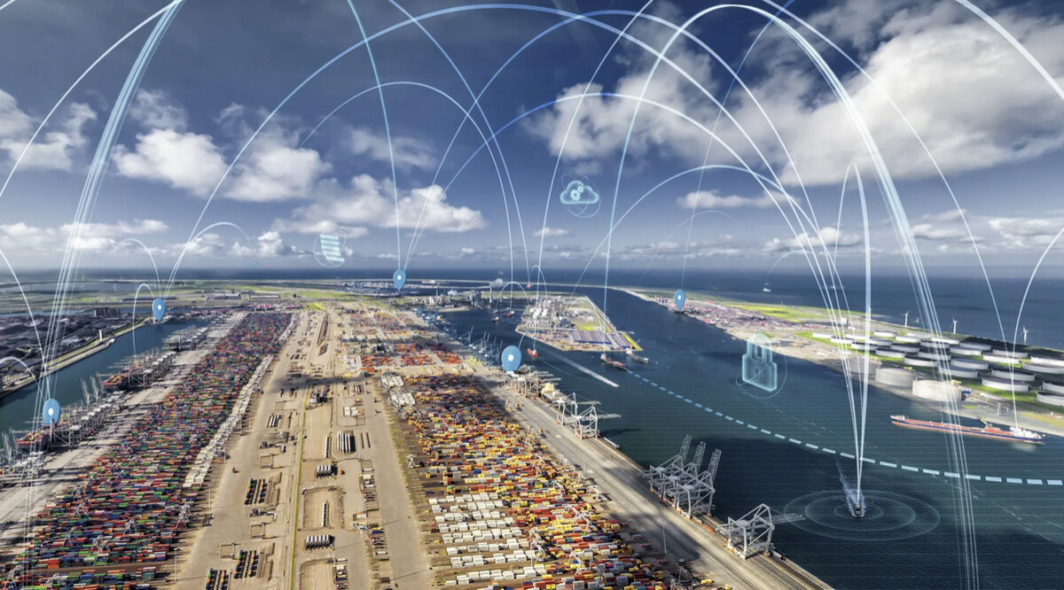Роттердам сделал большую ставку на самоуправляемые суда, умные контейнеры и автономные краны.