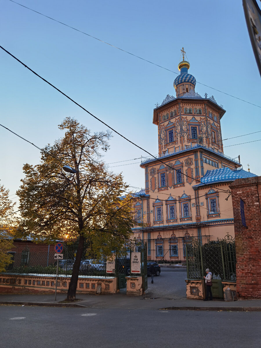 Собор Петра и Павла в районе Кремля. Фото автора