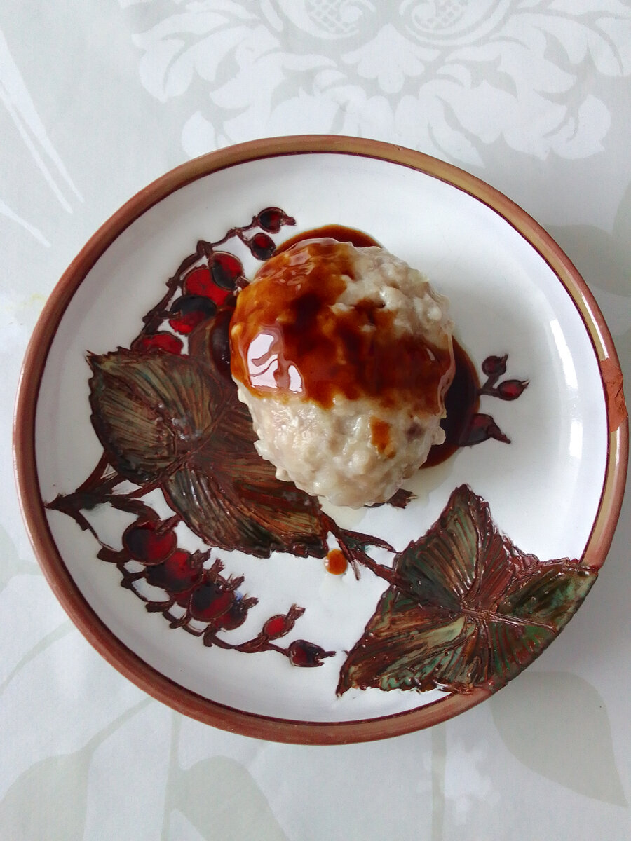 Полила соусом Терияки, вкусный, первый раз купила.