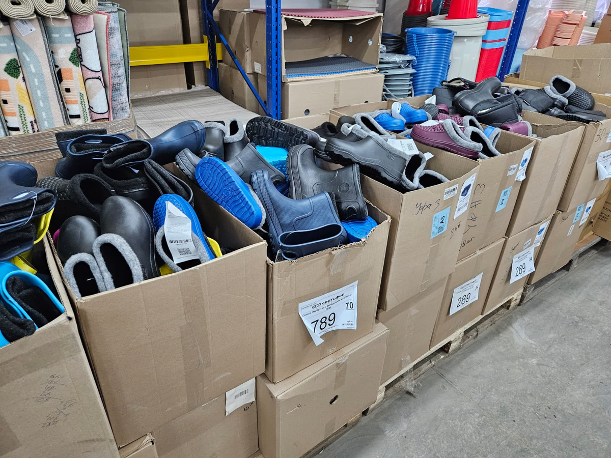 Если живёте за городом - как без таких черевичек?