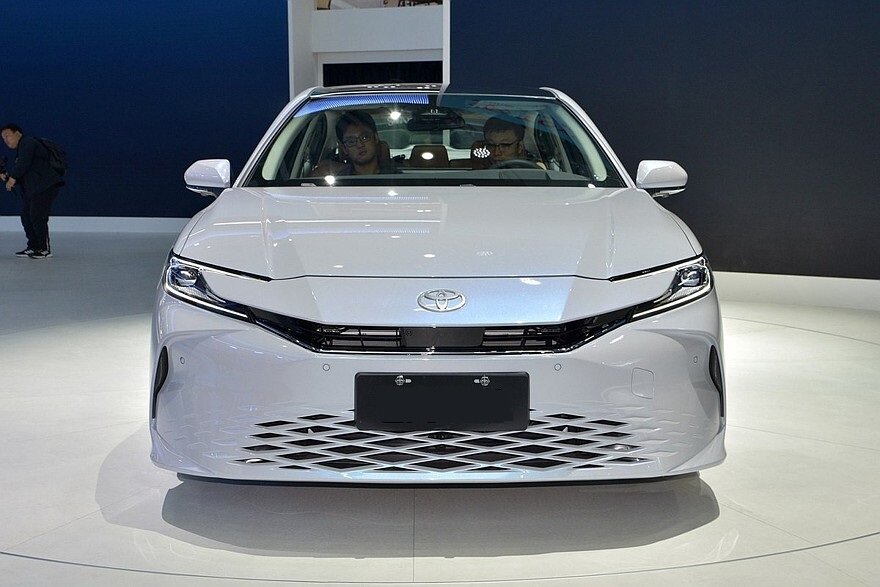 Toyota Camry IX (XV80). Источник иллюстрации - Яндекс.Картинки