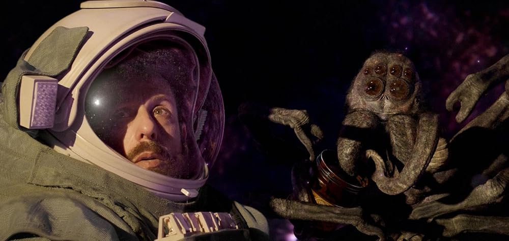 Кадр из фильма Spaceman. Режиссер: Йохан Ренк. Оператор: Якоб Ире. Производство: Free Association, Stillking Films, Tango Entertainment