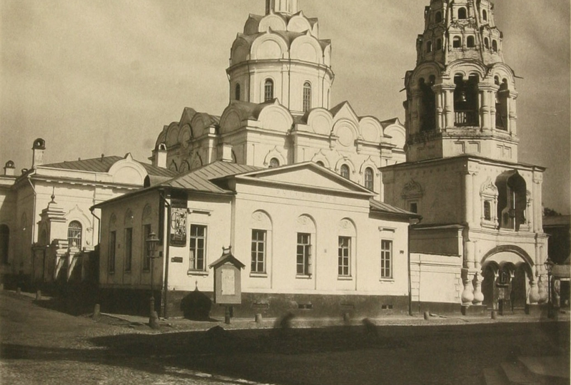 Опять не про бога, не про веру, но снова про разрушенные храмы