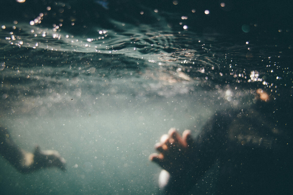 Photo by <a href="https://unsplash.com/@timmarshall?utm_content=creditCopyText&utm_medium=referral&utm_source=unsplash">Tim Marshall</a> on <a href="https://unsplash.com/photos/underwater-photo-of-person-wearing-black-shirt-T-AOFf2B8Zw?utm_content=creditCopyText&utm_medium=referral&utm_source=unsplash">Unsplash</a>  
