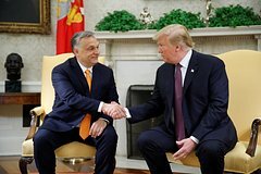   Виктор Орбан и Дональд Трамп. Фото: Carlos Barria / Reuters