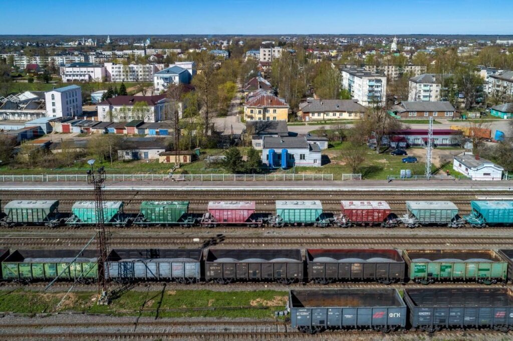 Лес, бумага, металл… В феврале из Тверской области вывезли почти на 4% больше грузов