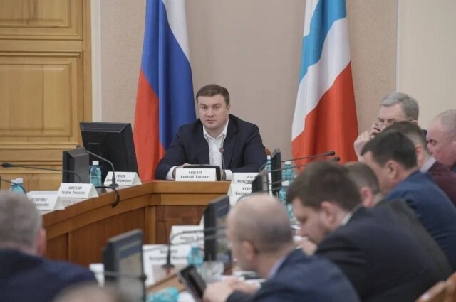    Губернатор Омской области провёл очередное заседание регионального инвестиционного комитета. Фото: правительство Омской области/ Сергей Мельников