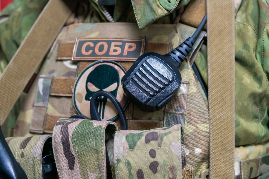 Челябинским журналистам показали тренировку элитного подразделения ...