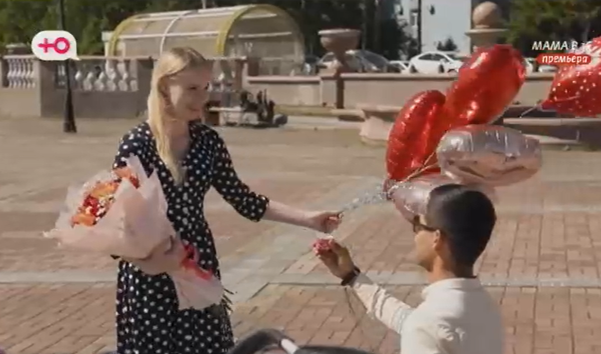 Кадр из шоу "Мама в 16"