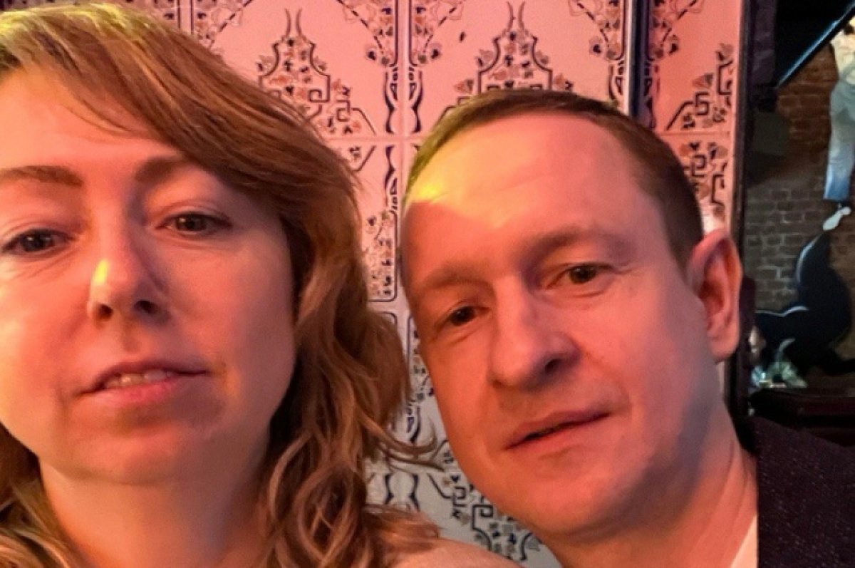    Погибший уролог Антон Бабыкин со своей женой Екатериной.