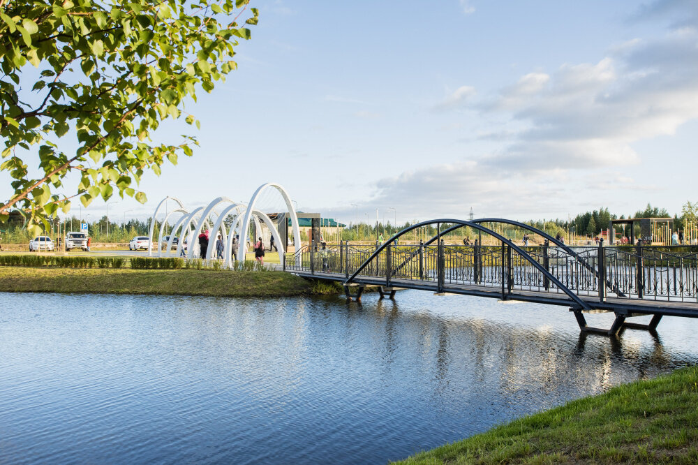    В Сургутском районе на месте болота появился современный парк благодаря голосованию жителей