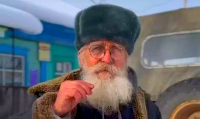 Есть у меня претендент, Васька, в женихи набивается