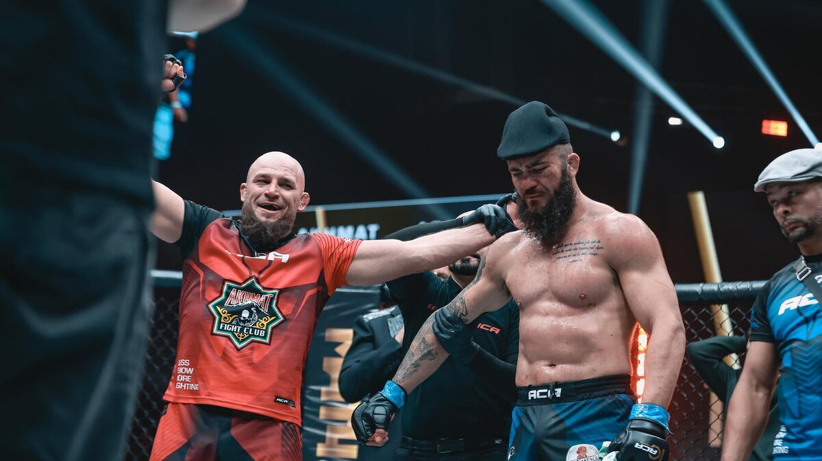     Поединок Ибрагимова и Силвы закончился необычным судейским решением