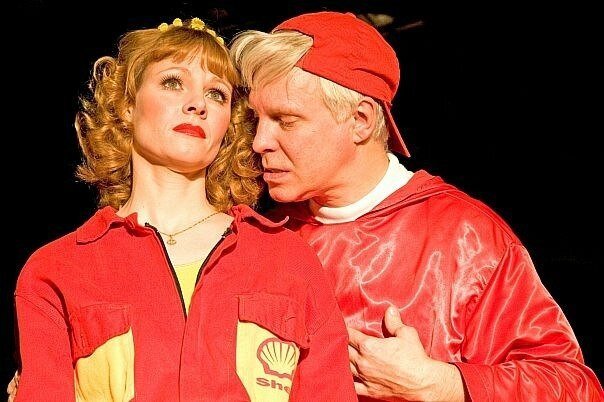    Фото: кадр из спектакля