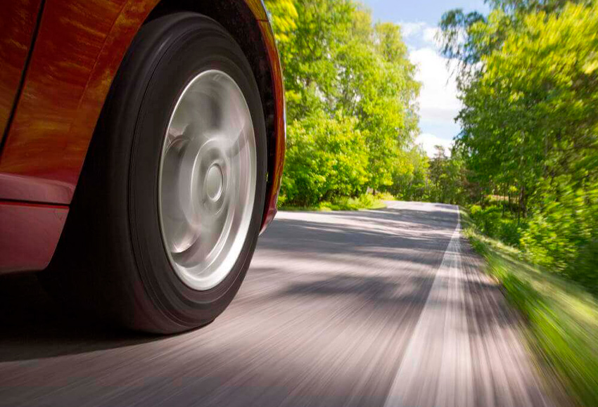 автомобильная шина. Nokian hakka black 2. резина. топ 10 шин. шины радиус 17 габариты.