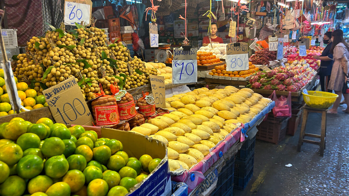 Рынок Клонг Той в Бангкоке