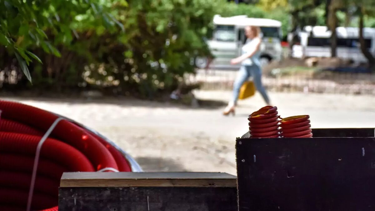     Волгоградские власти выбрали подрядчика, который благоустроит прогулочную зону вдоль проспекта Металлургов — им стало ООО «Гринпарк». Победитель торгов предложил свои услуги за сумму на 13,6 млн рублей меньше, сообщает издание «НовостиВолгограда.ру» со ссылкой на сайт госзакупок.