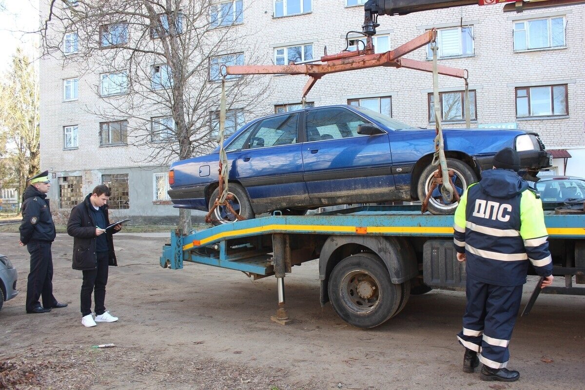 ГАИ призвала минчан сдавать соседские машины в чат-бот для эвакуации. Как  это работает? — Полезно | Telegraf - Новости | Дзен