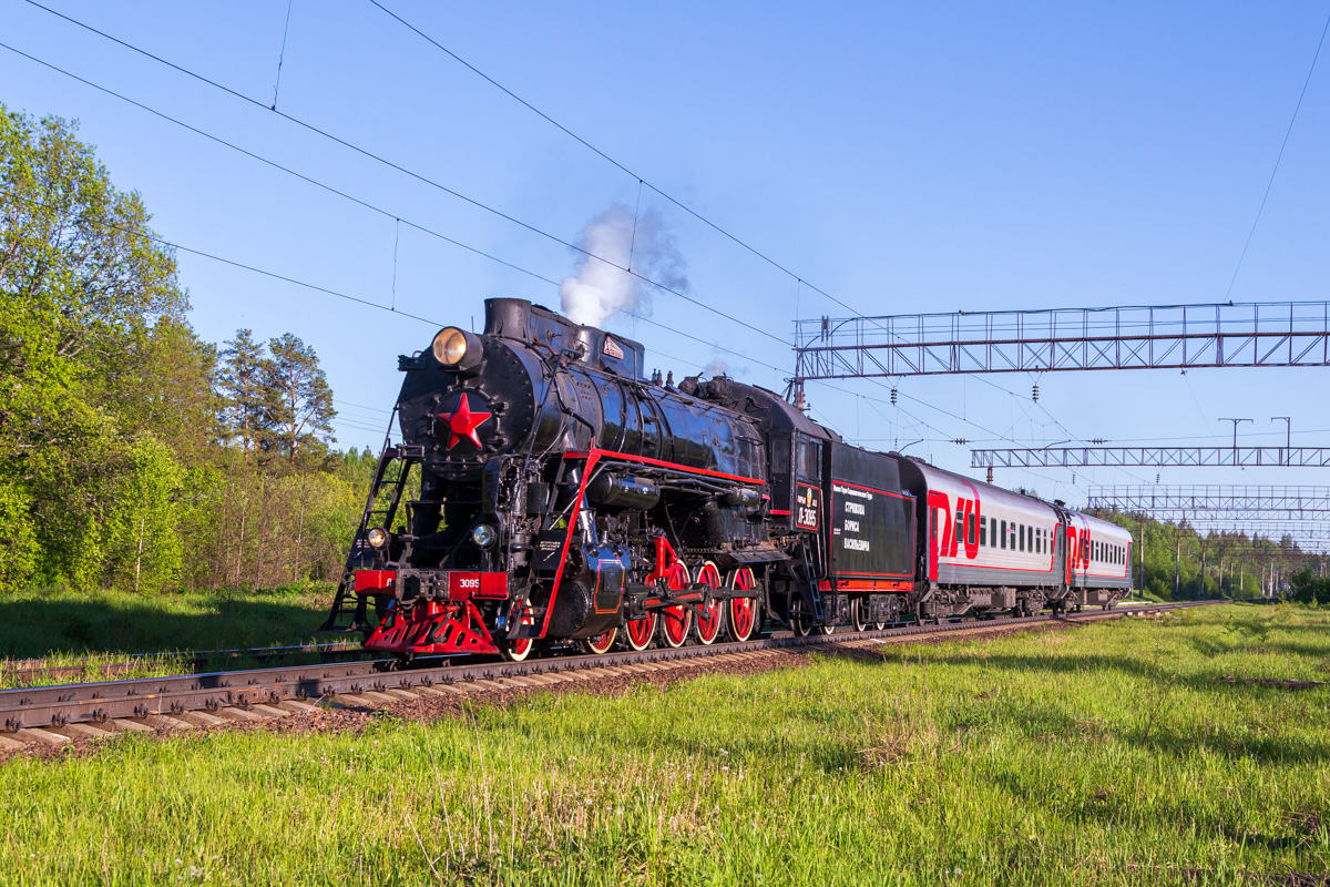 паровоз Л-3095 поезд № 6904 Арзамас — Нижний Новгород
станция Пологовка
Россия, Нижегородская область