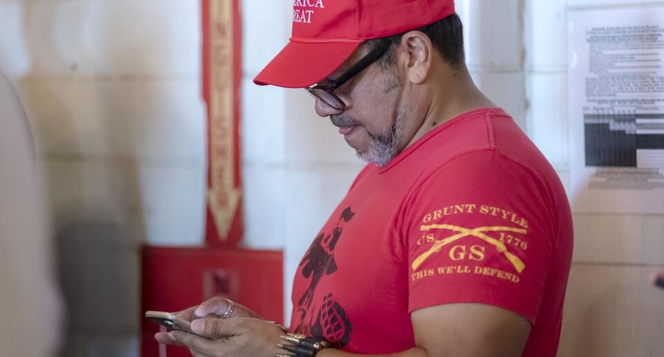    Участник митинга «Латиноамериканцы за Трампа», 2019 год / Global Look Press