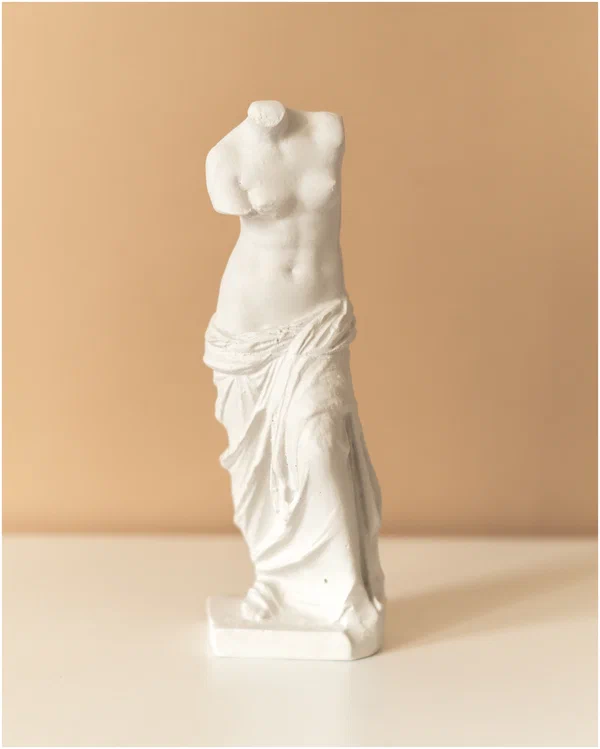 Статуэтка из гипса Венера - 693 руб