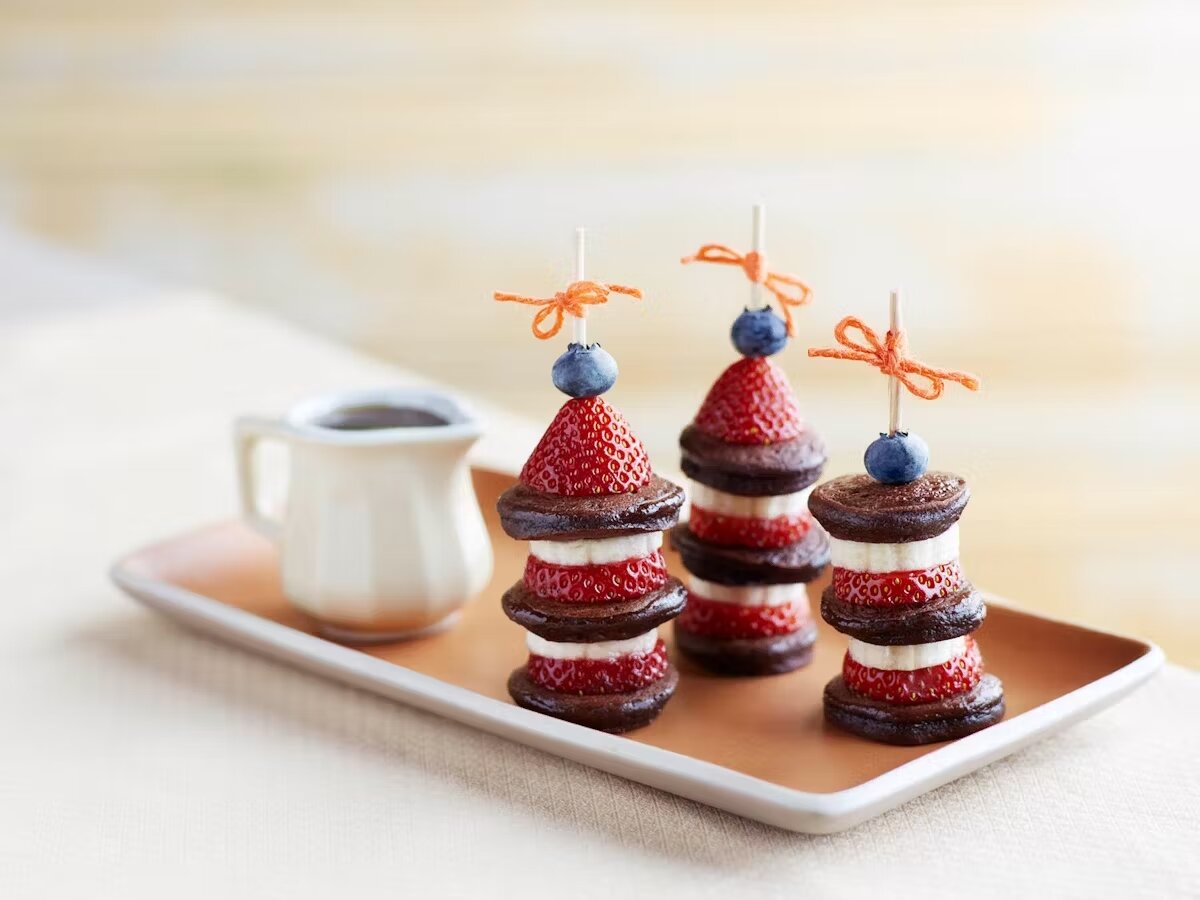 Мини-оладьи на шпажках