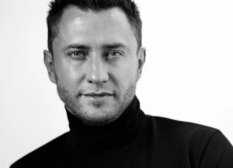 Представитель скорпионов - Павел Прилучный.
