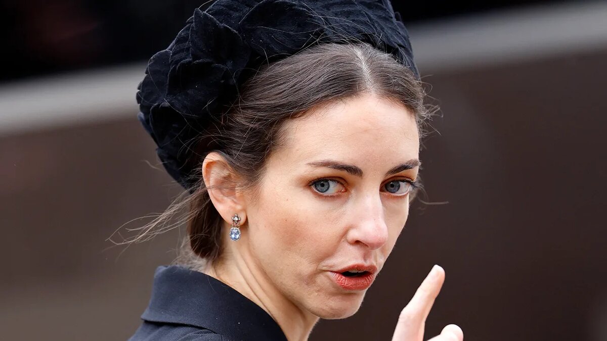 Роуз Хэнбери