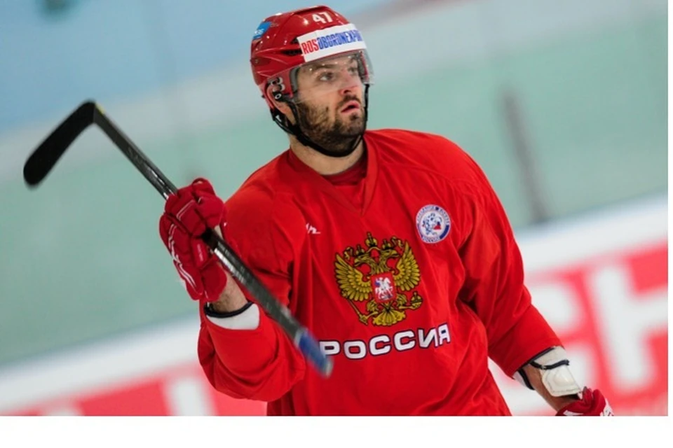  Александр Радулов – один из самых ярких российских хоккеистов, чье имя хорошо известно всем поклонникам хоккея по всему миру.