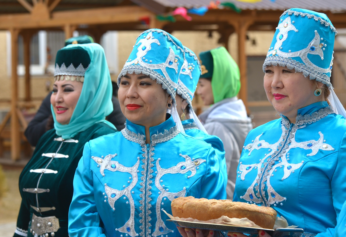 Источник: https://fondnv.ru/mnogonatsionalnaya-rossiya/karagashi/