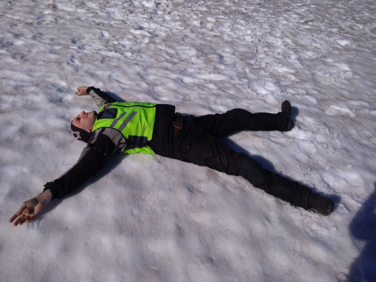 ... и на высокогорных ледниках