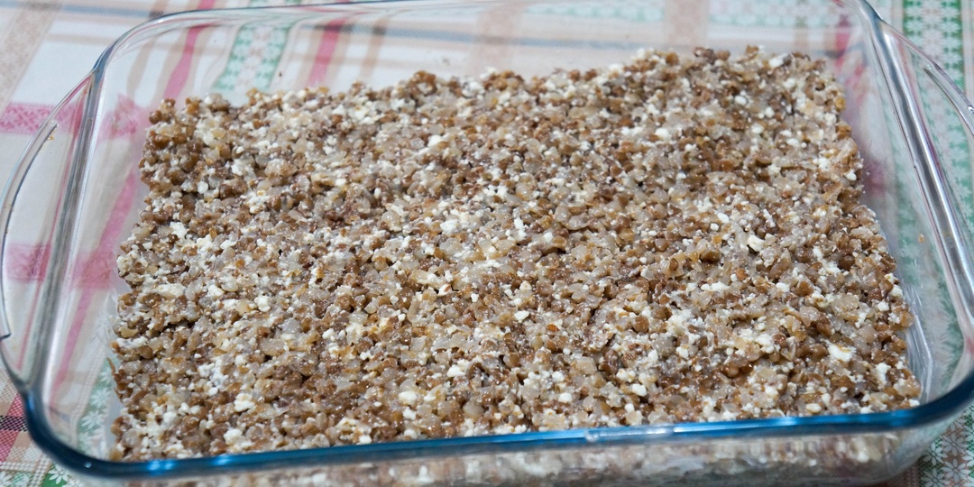 Вкуснотища из обычной гречки и творога: здоровое и диетическое блюдо в духовке (покоряет всех своим вкусом)