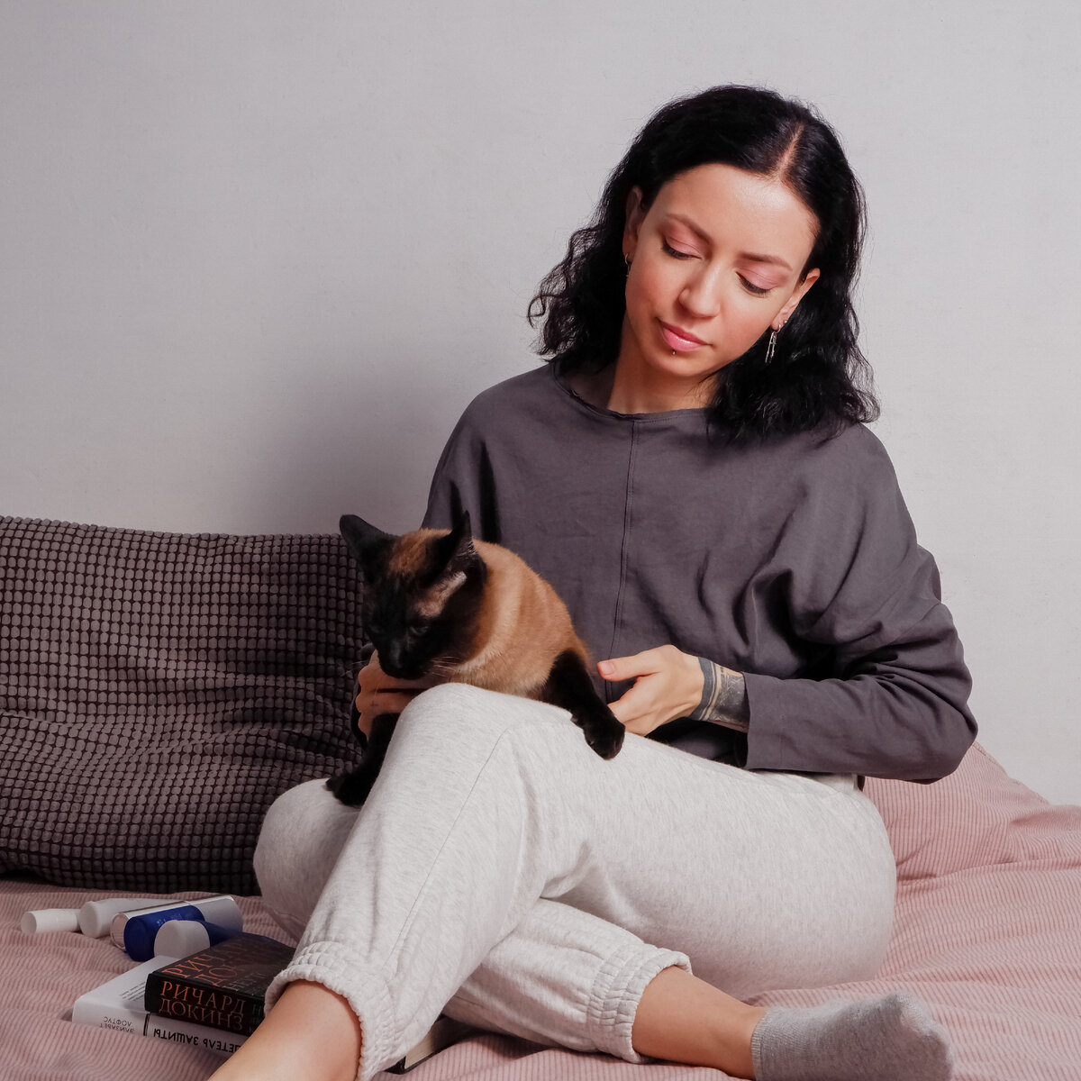 Колбаса тоже не понимает, на чей возраст мы должны выглядеть..