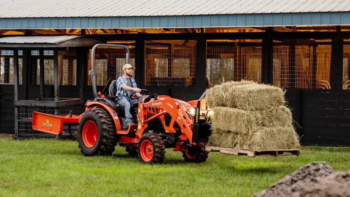 Здесь и далее фото: kubota.ca Трактор Kubota LX2620