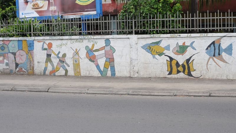 Социальная реклама - оградим детей от алкоголя, сохраним море в чистоте и все такое